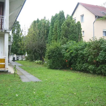Apartman 51 Apartment